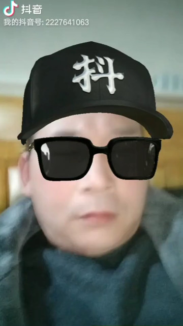 丑了，疫情的惹，一个月来个面具