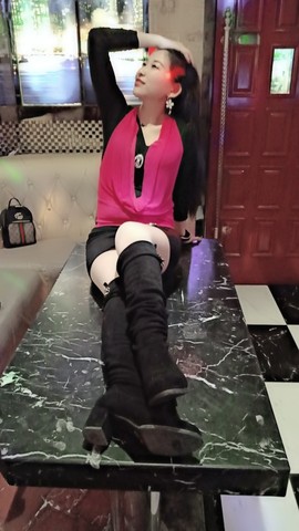 收购二手老爷们主播照片