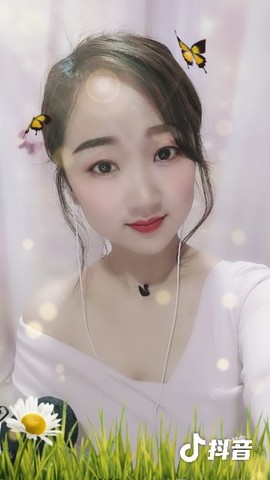 凌菲唱情歌主播照片