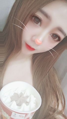 小贝贝ღ6080主播照片