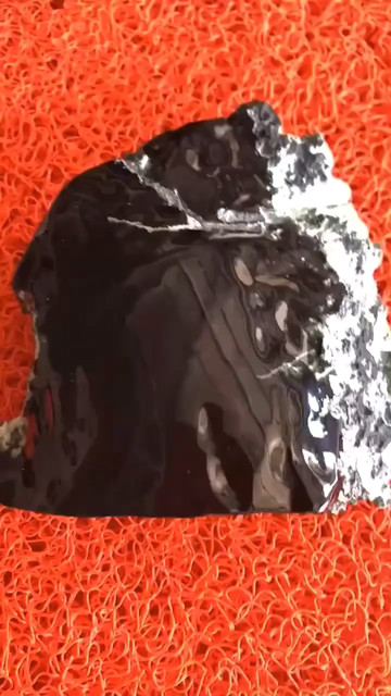 墨翠，男人的标志，女人的气质