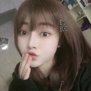 哄哄a*7主播照片