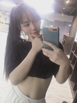 小果汁🍹暂休主播照片