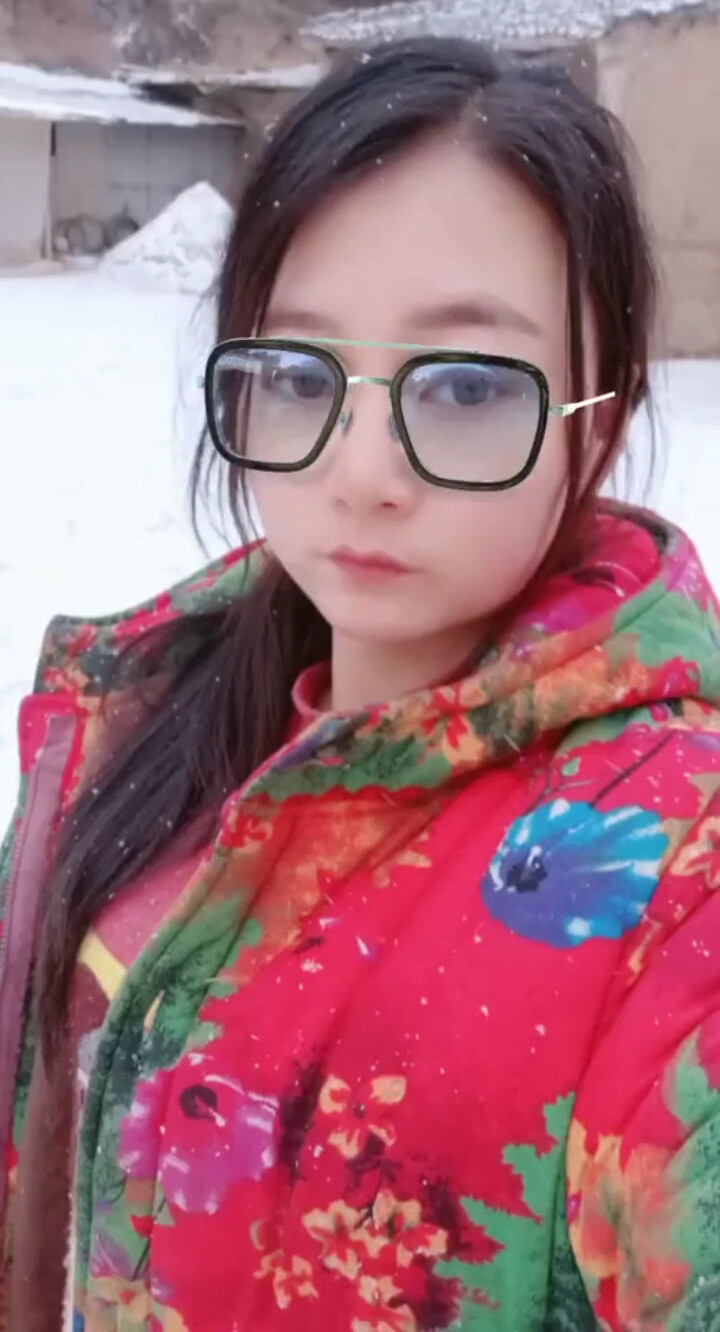 再见只是陌生人