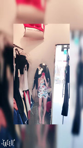 三三暂退主播照片