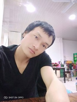 一生与你擦肩而主播照片