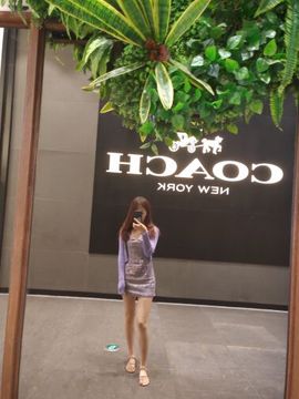 亲亲小虾主播照片