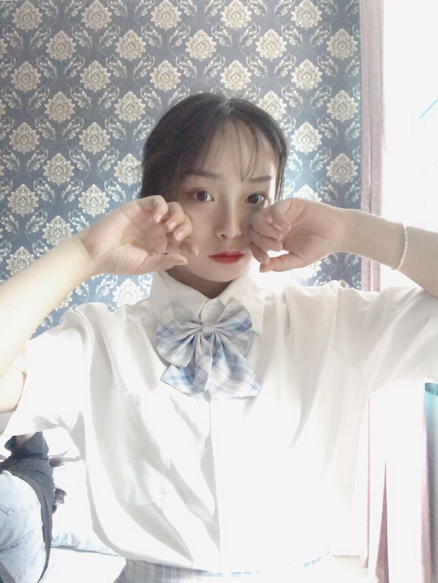 小妮來了的主播照片