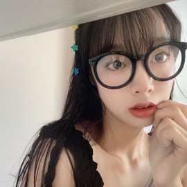 小怡同学呀主播照片