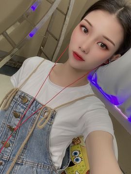 ^_^楚菲菲主播照片