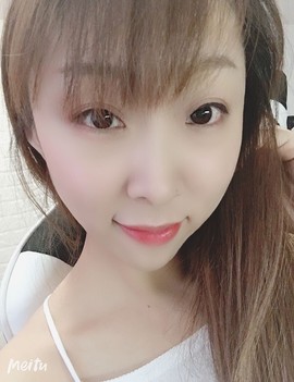 艾欣ღ休息两天主播照片