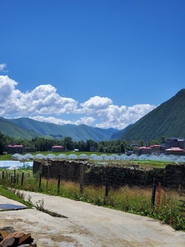 小浪徒步川藏北线主播照片