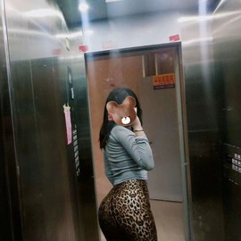 霹雳球休主播照片