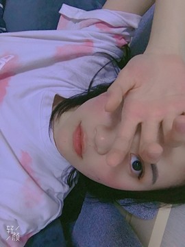 新主播桃子求关注主播照片