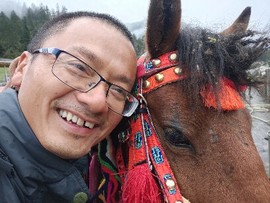 乐二娃祝大家五一快乐主播照片