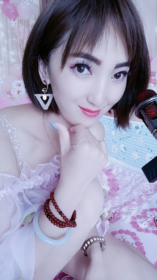 水水🌺的图片