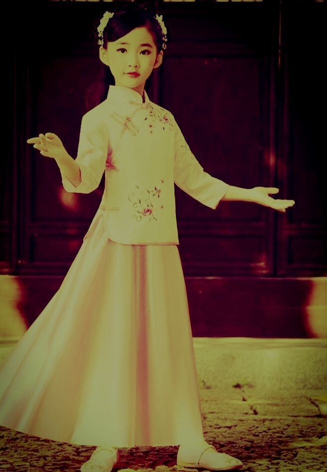 伶伶🍭棋艺🍭心声的主播照片