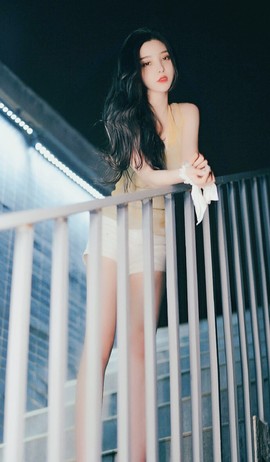 陆七萬主播照片