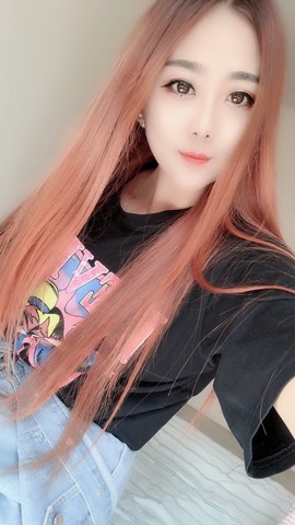 新人黑妹求升级主播照片