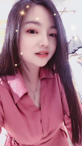 小海屯🐬李主播照片