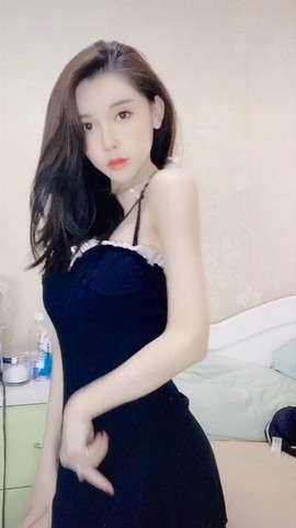 陆七萬主播照片