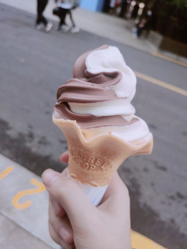 蓝妖精爆米花的主播照片