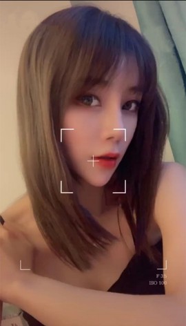 陆七萬主播照片