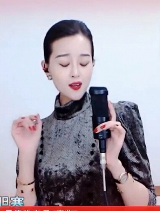 281888@的图片