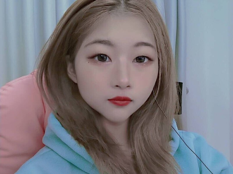 ♛小安然的主播海报