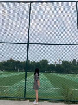 小七白日做梦主播照片