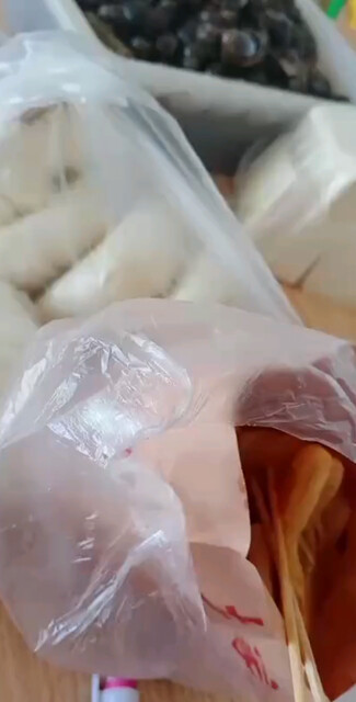 旁边开了一家包子店今天一大早