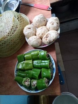 尝尽了人间冷漠主播照片