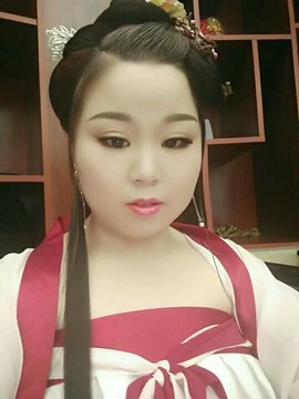 胖妹家的总裁主播照片