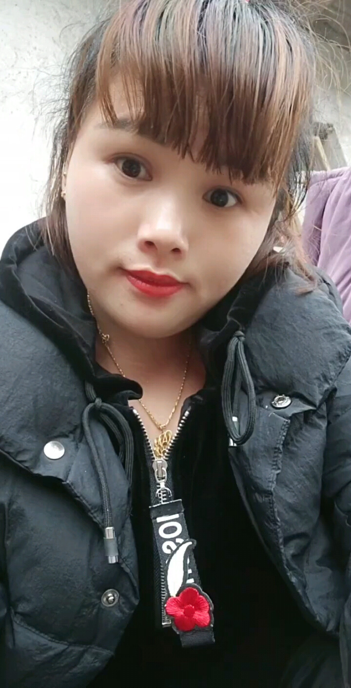 桃花朵朵开