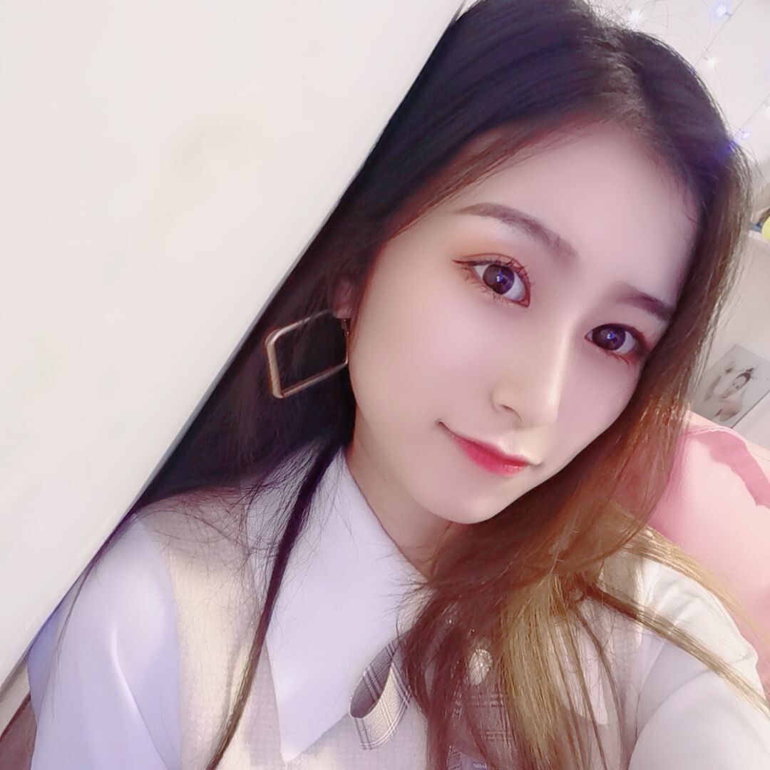 爱笑的YJ的图片
