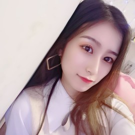 爱笑的YJ主播照片