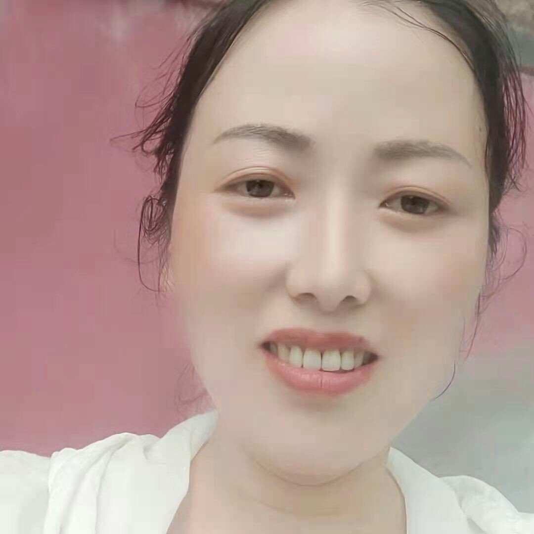 丑燕子的主播照片