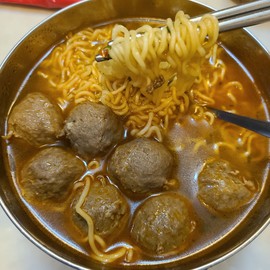 嘿暂离主播照片
