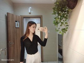 阿璐2号主播照片