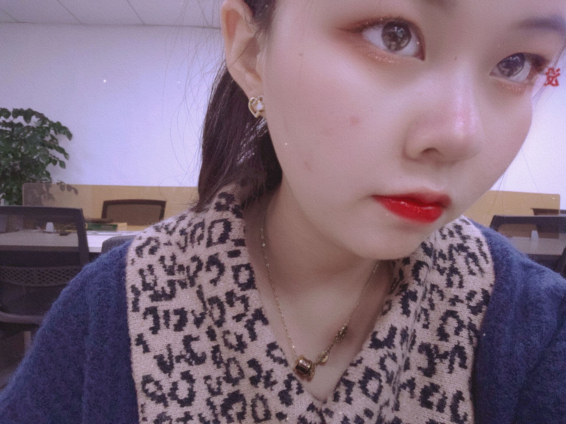 蓝妖精爆米花的主播照片