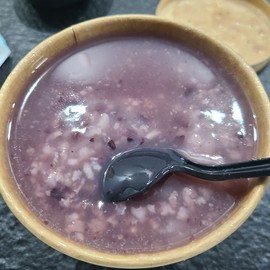 嘿暂离主播照片