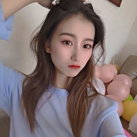 爱笑的YJ主播照片