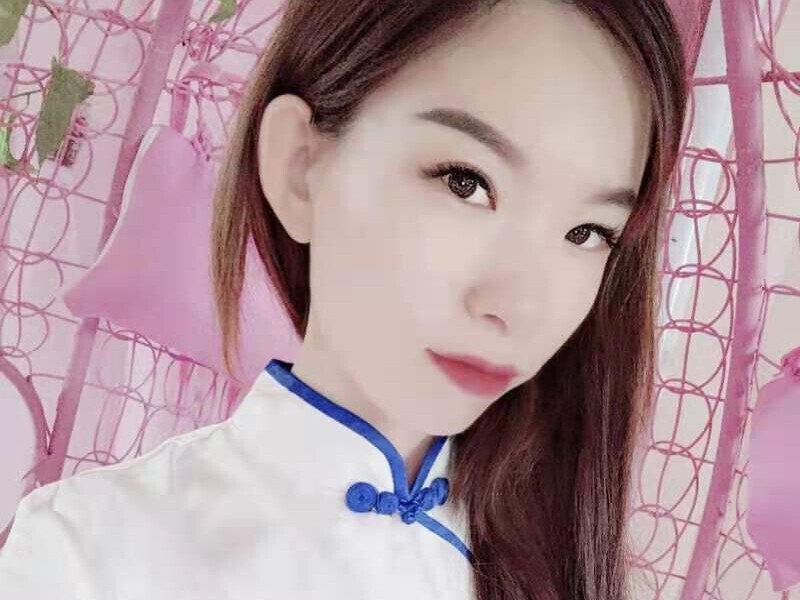 🌺三姨太的主播海报