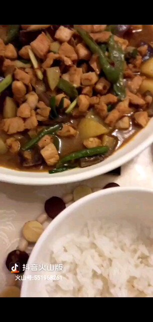 一荤一素，一碗饭，我