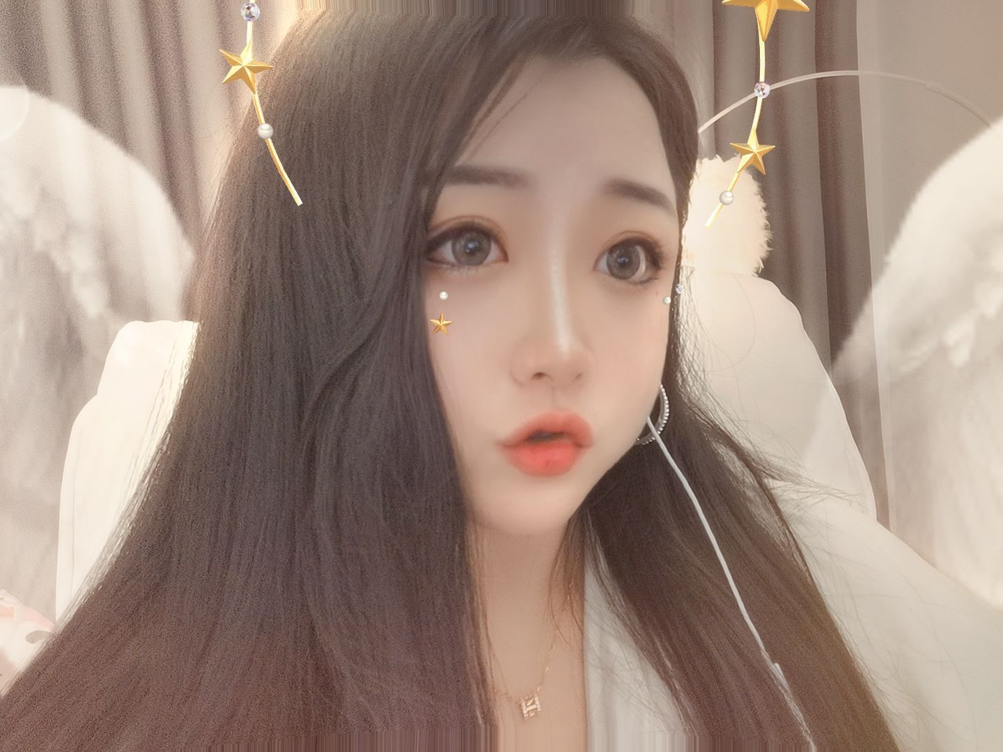 曈妹儿💜51818的图片