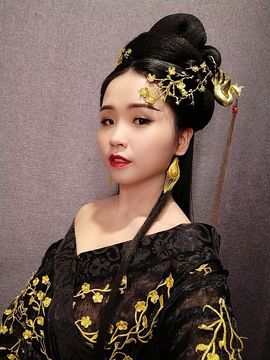 茶茶腰疼休息一晚的图片