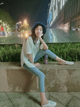 ღ瑋玮主播照片