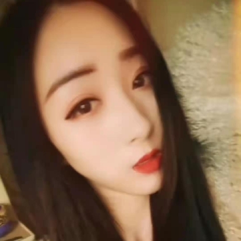 我爱吃黄瓜的主播照片