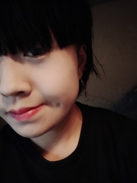 星星⭐不眨眼主播照片