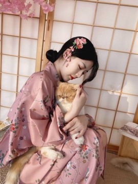 思思👑主播照片